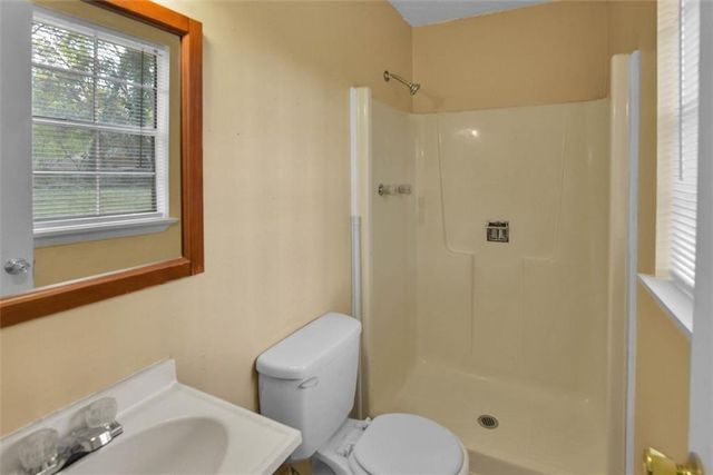 8941 Ashwood Drive, Riverdale, GA 30274