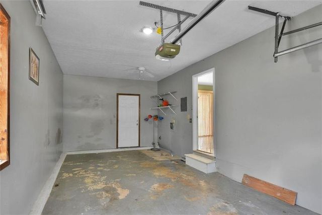 8941 Ashwood Drive, Riverdale, GA 30274