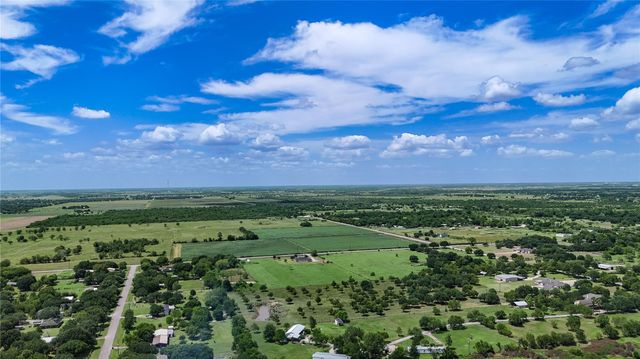 8037 Pesek Lane, Needville, TX 77461