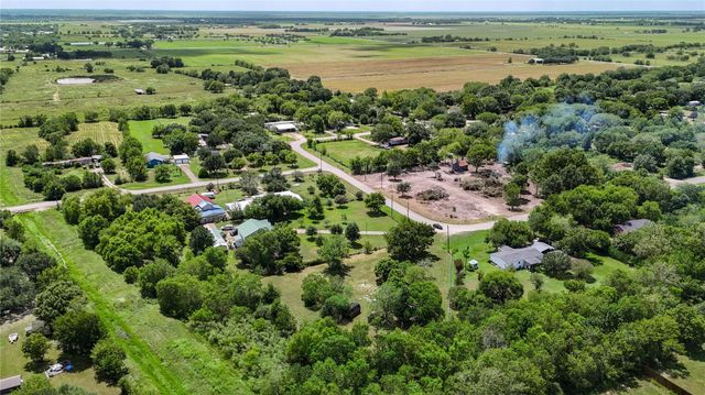 8037 Pesek Lane, Needville, TX 77461