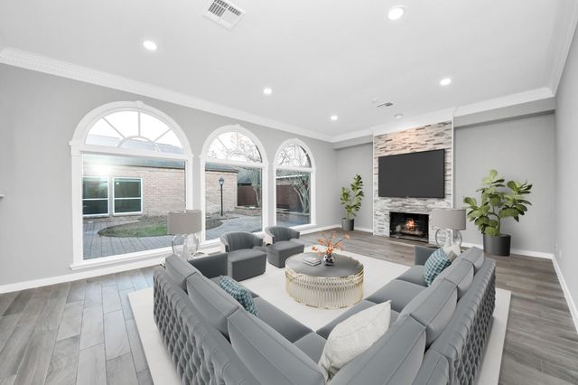 11602 Aspenway Drive, Houston, TX 77070