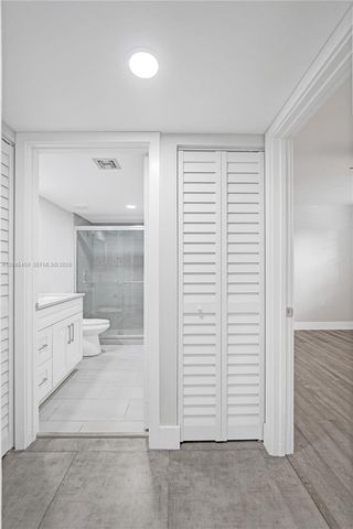 1522 Whitehall Drive 106, Davie, FL 33324