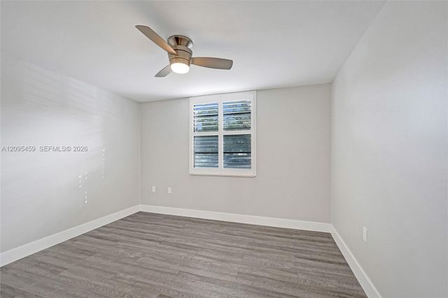 1522 Whitehall Drive 106, Davie, FL 33324