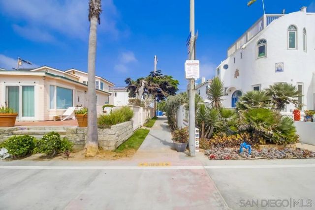 3575-77 Strand Way, San Diego, CA 92109