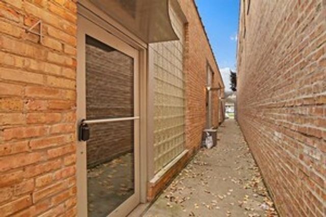 940 Pitner Avenue 3, Evanston, IL 60202