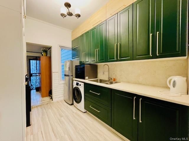 68-68 76th Street, Middle Village, NY 11379