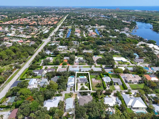 2427 COUNTRY OAKS Lane, Palm Beach Gardens, FL 33410