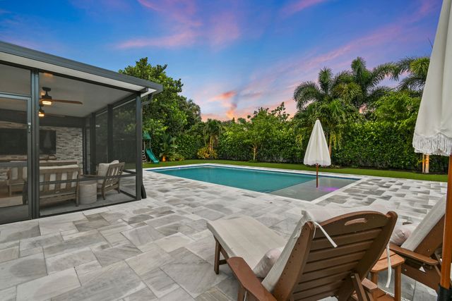 2427 COUNTRY OAKS Lane, Palm Beach Gardens, FL 33410