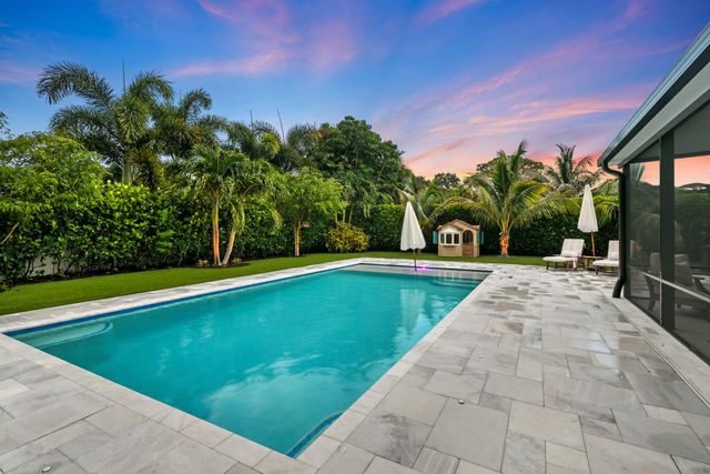 2427 COUNTRY OAKS Lane, Palm Beach Gardens, FL 33410