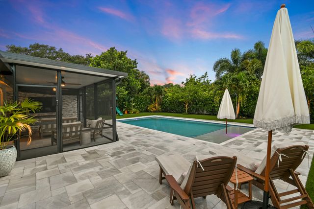 2427 COUNTRY OAKS Lane, Palm Beach Gardens, FL 33410