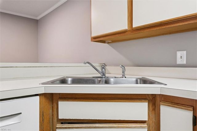 103 Marshall Way Apt F, Williamsburg, VA 23185