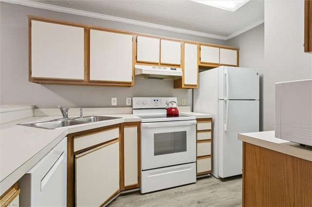 103 Marshall Way Apt F, Williamsburg, VA 23185