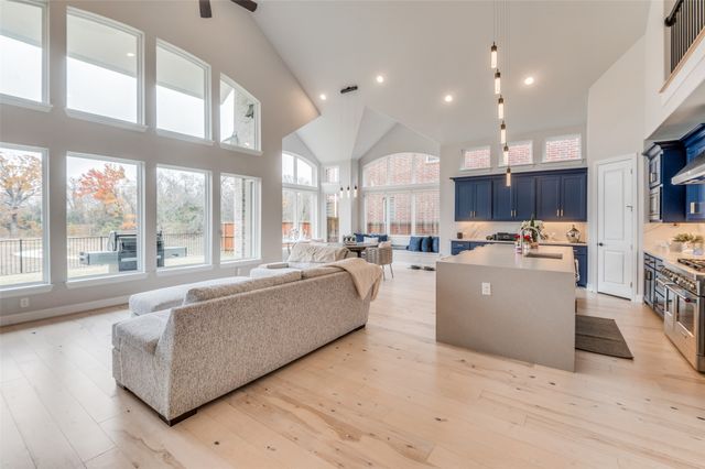 4821 Meadow Creek Drive, Mckinney, TX 75070