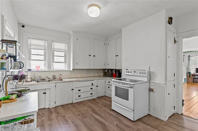 16 Ruggles Street, Providence, RI 02908