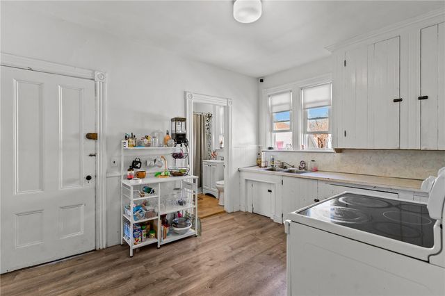 16 Ruggles Street, Providence, RI 02908