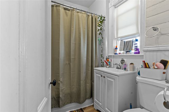 16 Ruggles Street, Providence, RI 02908