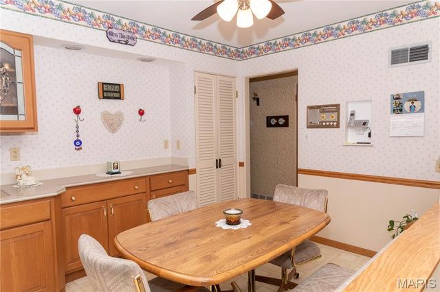 10010 Harwich Drive, Crestwood, MO 63126