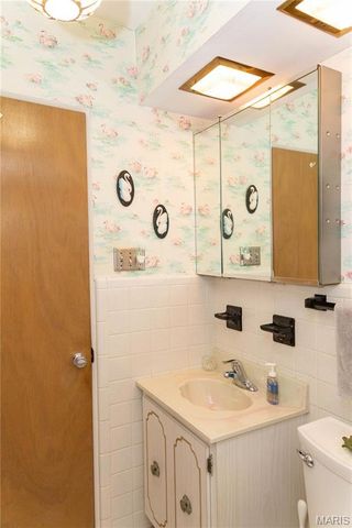 10010 Harwich Drive, Crestwood, MO 63126