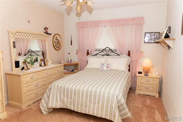 10010 Harwich Drive, Crestwood, MO 63126