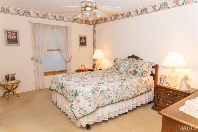10010 Harwich Drive, Crestwood, MO 63126