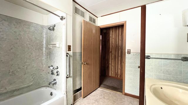 5386 Reveille Road, Manlius Twp, MI 49408