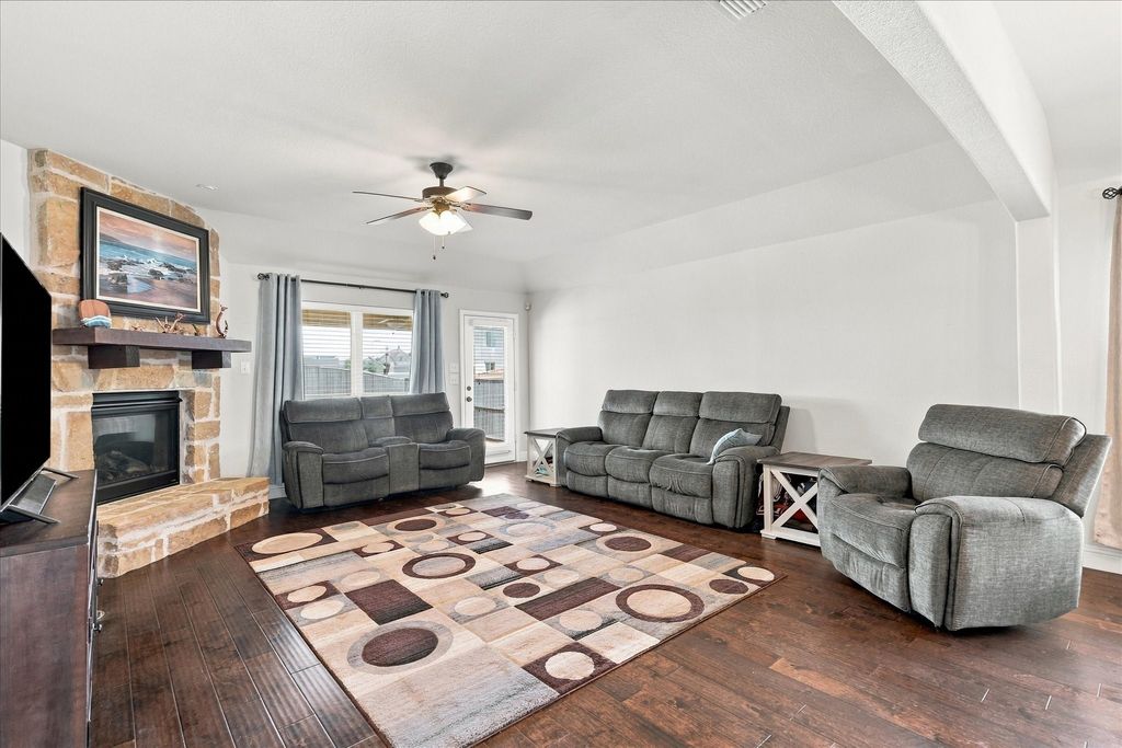 1733 Ridge Creek Lane, Aubrey, TX 76227 — photo 4