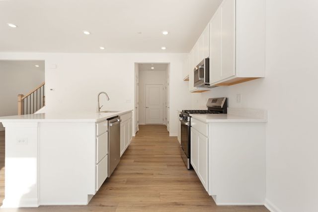 12213 Dodwell Street, Huntley, IL 60142