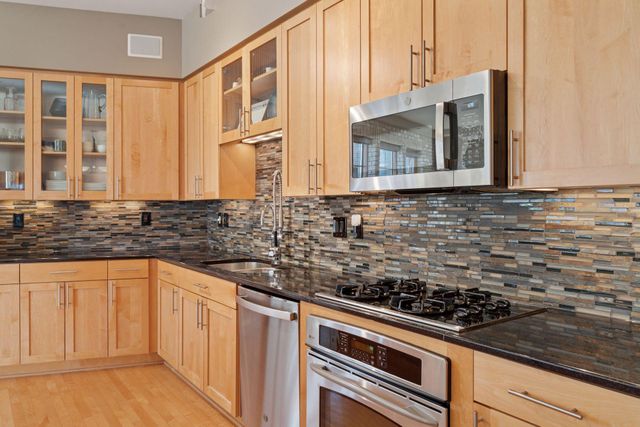 111 4th Avenue N 509, Minneapolis, MN 55401