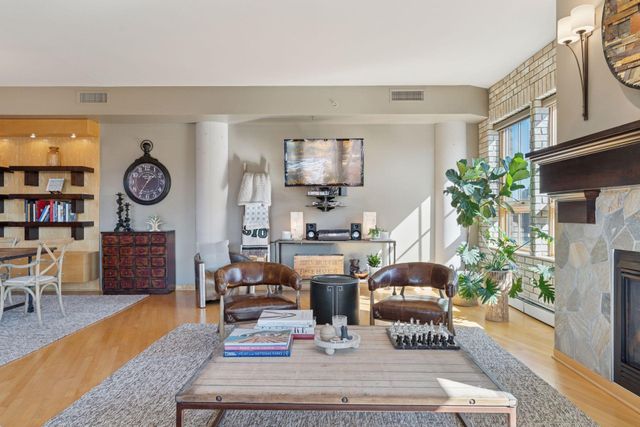 111 4th Avenue N 509, Minneapolis, MN 55401