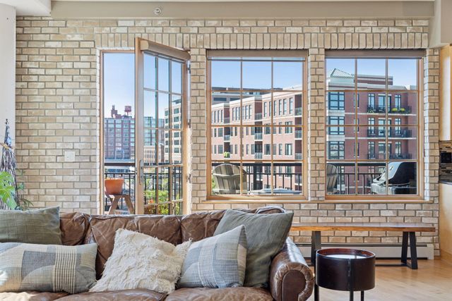 111 4th Avenue N 509, Minneapolis, MN 55401