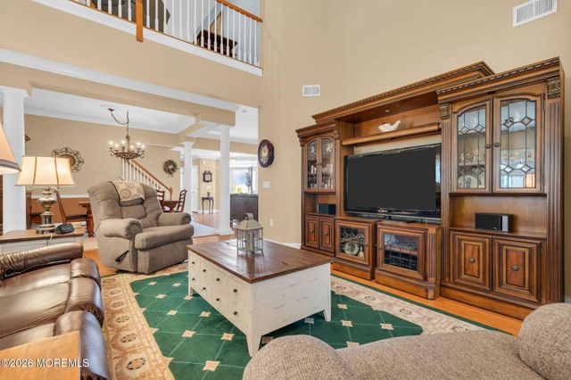 4 Cape May Court, Waretown, NJ 08758