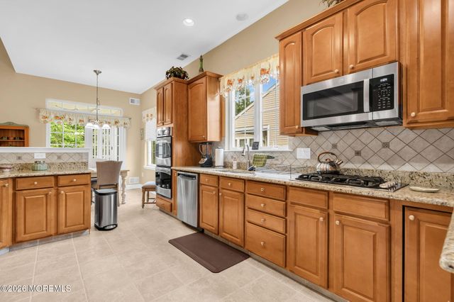 4 Cape May Court, Waretown, NJ 08758