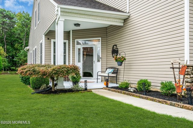 4 Cape May Court, Waretown, NJ 08758