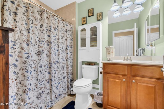 4 Cape May Court, Waretown, NJ 08758