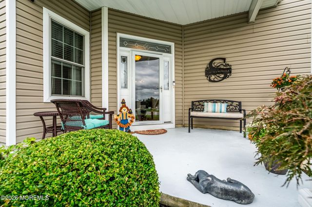 4 Cape May Court, Waretown, NJ 08758