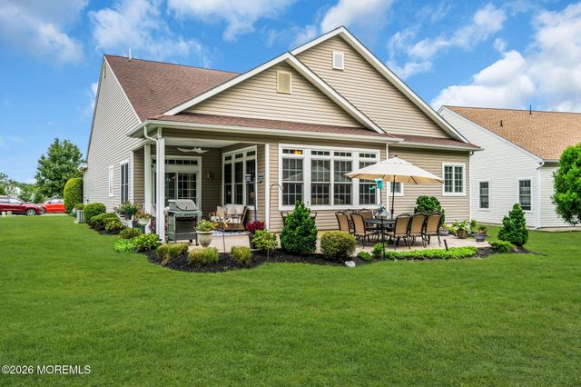 4 Cape May Court, Waretown, NJ 08758