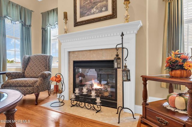 4 Cape May Court, Waretown, NJ 08758