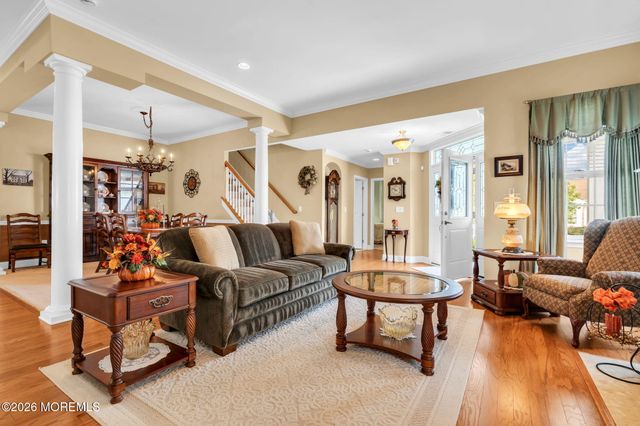 4 Cape May Court, Waretown, NJ 08758