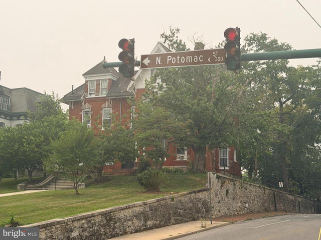 345 N POTOMAC ST, Hagerstown, MD 21740