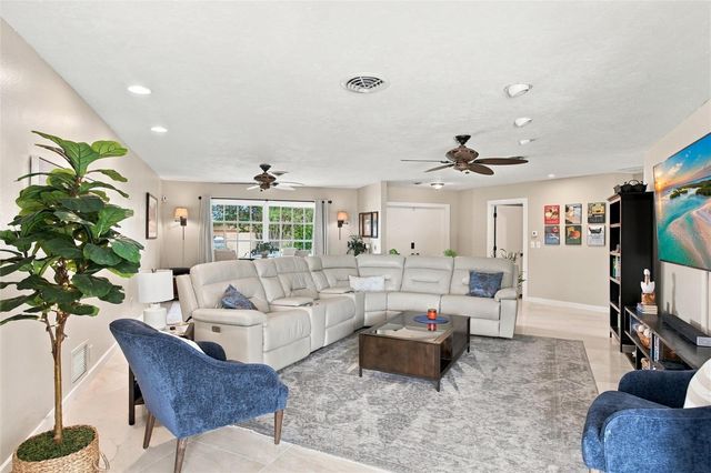 1242 PINEBROOK WAY, Venice, FL 34285