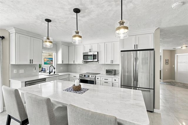 1242 PINEBROOK WAY, Venice, FL 34285