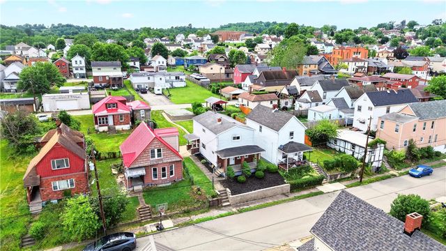 237 Allen Ave, Donora, PA 15033