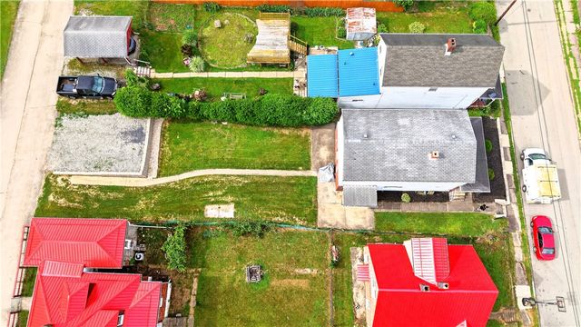 237 Allen Ave, Donora, PA 15033