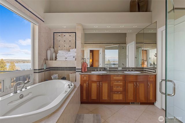 5464 Puffin Place, Blaine, WA 98230