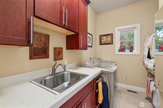 5464 Puffin Place, Blaine, WA 98230