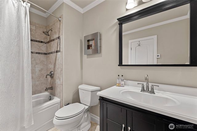 5464 Puffin Place, Blaine, WA 98230