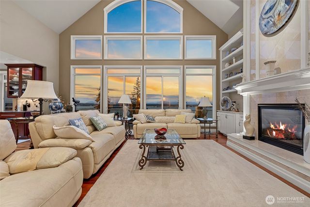 5464 Puffin Place, Blaine, WA 98230