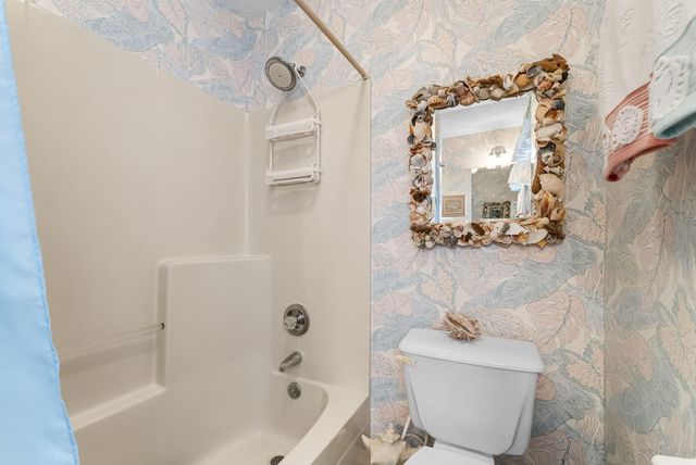 2902 Kingswood Drive, Panama City, FL 32405