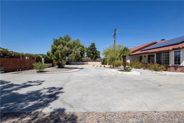 20086 Yucca Loma, Apple Valley, CA 92307