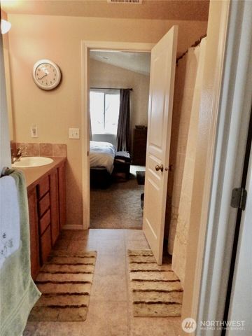 304 SW Homestead Avenue, College Place, WA 99324